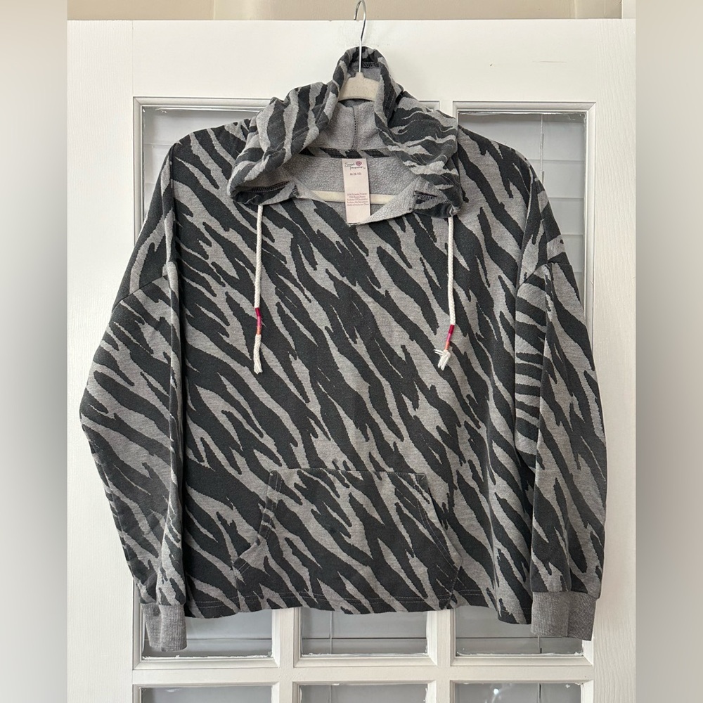 Secret Treasures Women’s M (8-10) Gray Zebra Print Hooded Pullover | SKU 0155